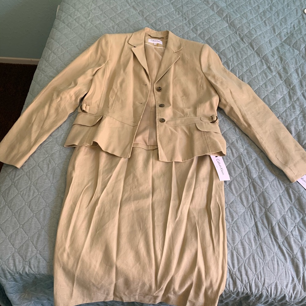 Calvin Klein tan women’s 2 piece set size 14
